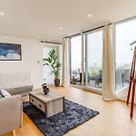 4 Bed In Newquay 83117